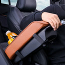 Almofada de apoio de braço para carro 2 em 1 com porta-copos Universal